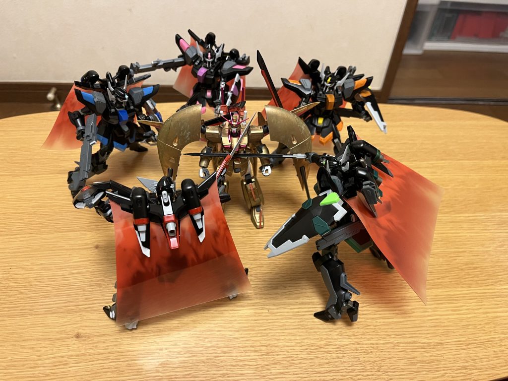 その後のハーデスインパルスガンダム黄泉冥王との闘いでは、ほぼ全ての面で相性が最悪な為(その理由はこちらを参照)、本機(ルドラ)では一騎討ちどころか複数機で束になっても勝負にならず、シヴァも含めて、まとめて圧倒・撃破されている。実際、ルドラ4体とシヴァの一斉斬撃をノーガードで受けても、黄泉冥王は無傷だった。