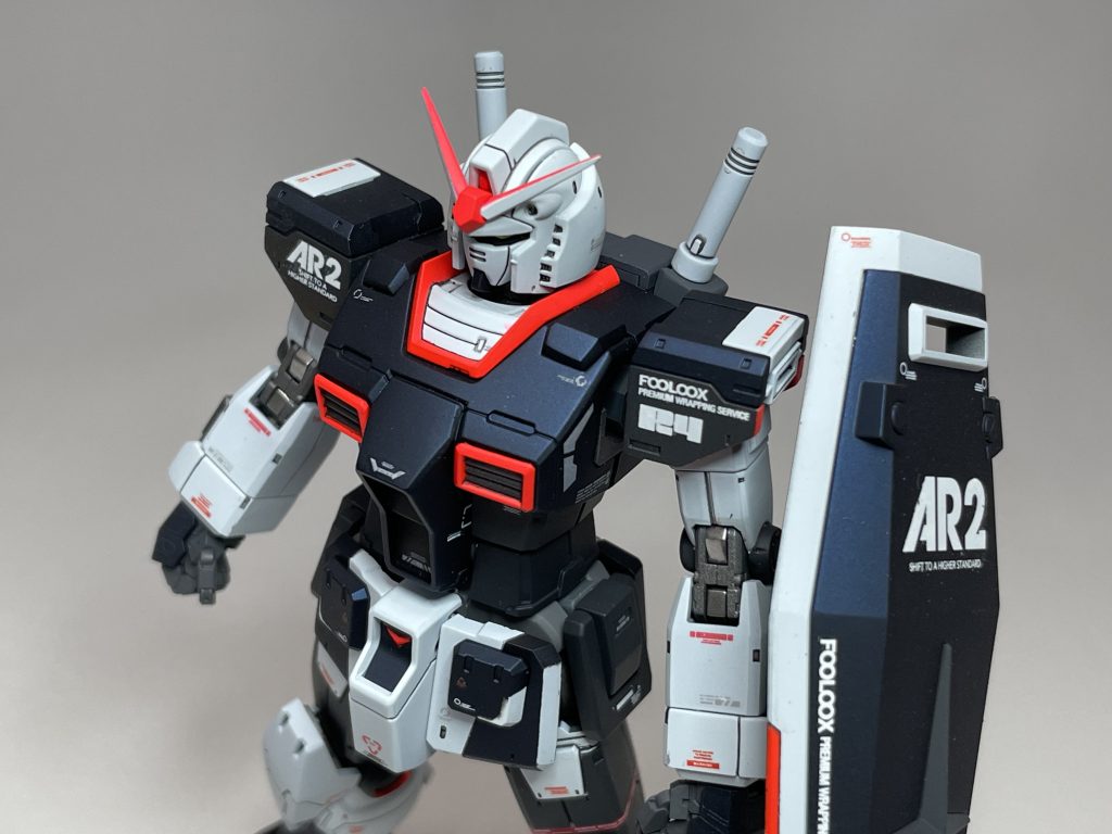 赤いところは蛍光レッドです。アルファタウリガンダムっぽい雰囲気は十分出たかと思っています。