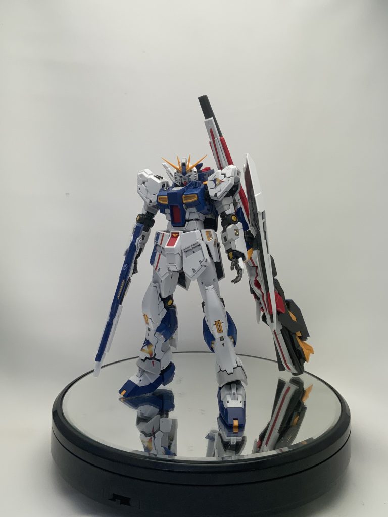 なにこっち見とんねんこちらは部分塗装で仕上げました。