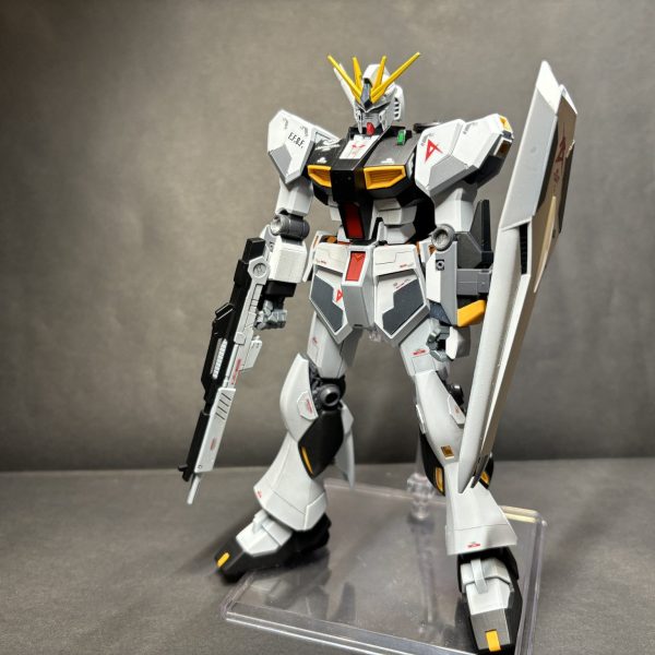 エントリーグレード　νガンダム