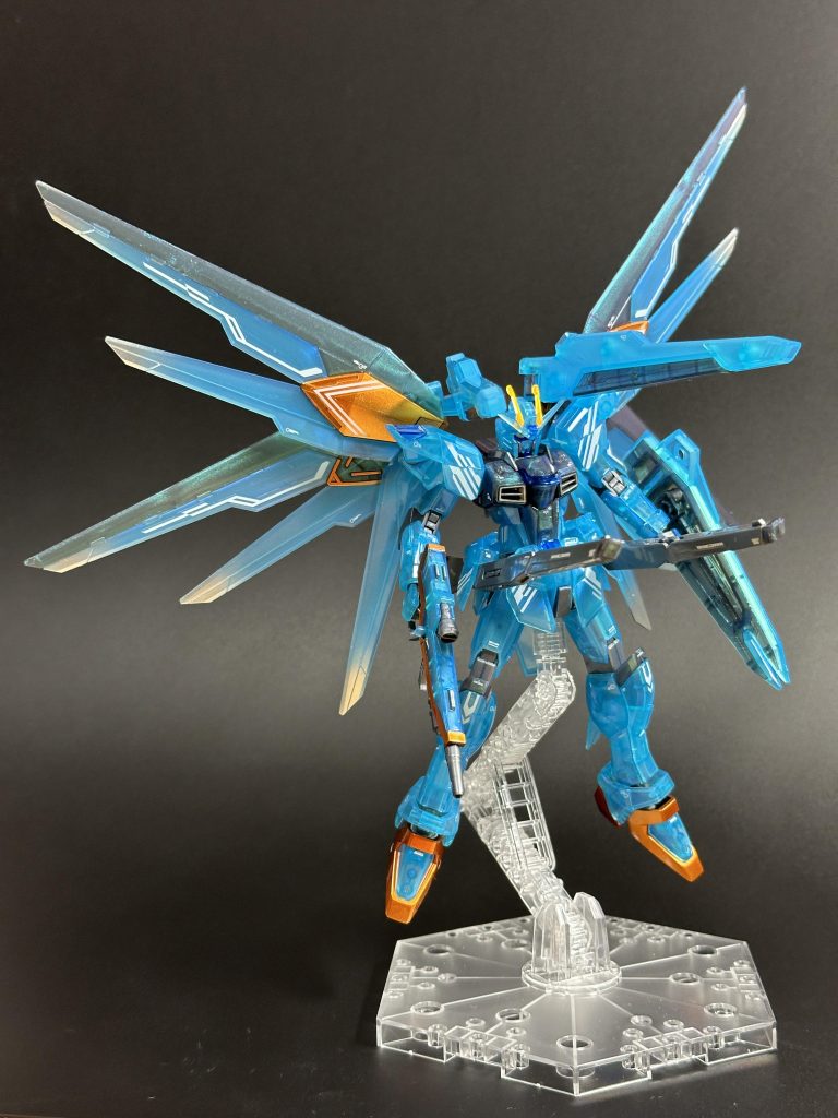 HGCE 1/144 フリーダムガンダム ポラライズドクリア–4枚目/制作者：てきお