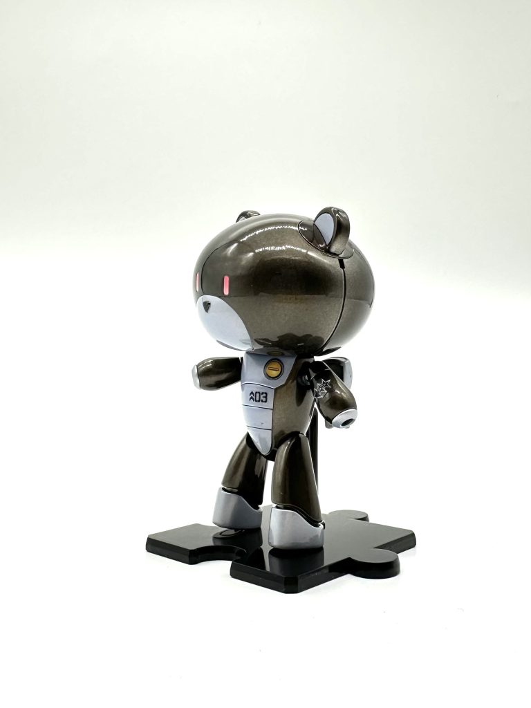 紫はすみれ色をクリアで希釈してみました。