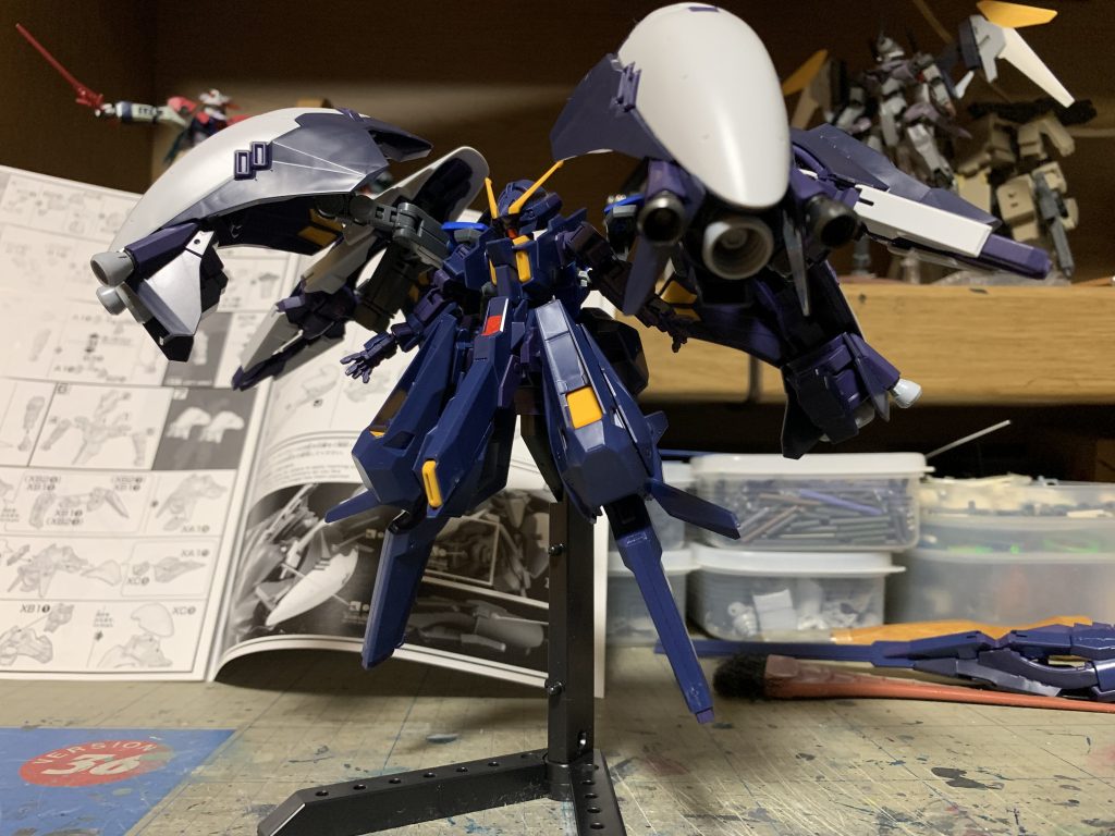 キハールⅡユニットにスラスターを装着します。これによってシールドブースターにでっちあげ。