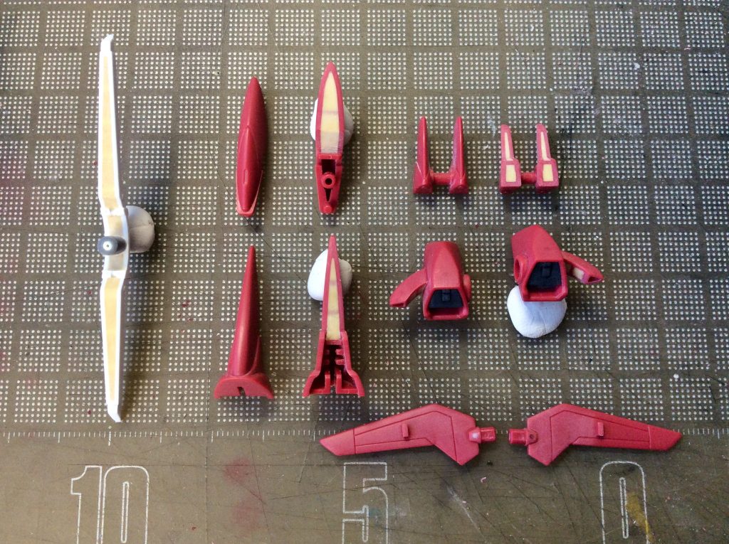 元々赤イナクトだったことが分かる証拠写真です。