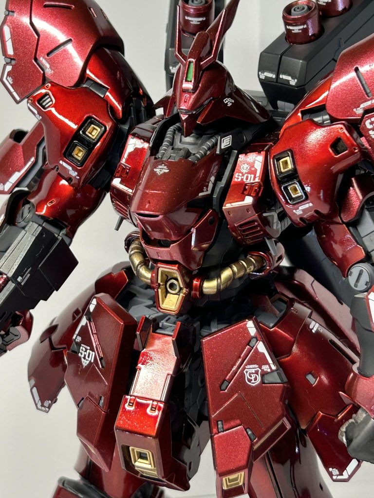 黒立ち上げでメタリックを塗る予定で、すべてのパーツをツヤツヤブラックに塗ってから、いざメタリックを塗装してみたら、思っていた色が全くのらず😱💦急遽そこから色変更と言う事に🤣