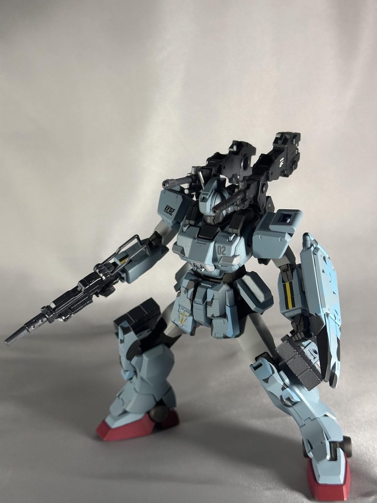 バックパックと脚部のミサイルは30mmのモノから引っ張ってきました