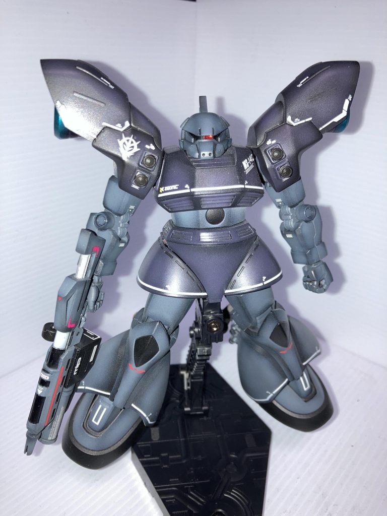 フラッシュ使った写真塗料作った時はMSVのボックスアートを目指したのですが普通に写真撮ると暗くて😅  