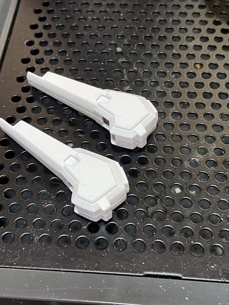 ビームカノンのケーブルも削り落として細めのビニールケーブルに変更。