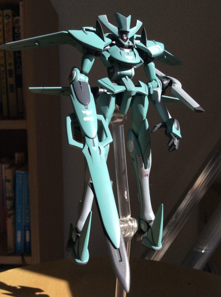 肉抜きを埋めた以外はストレート組みです。アクリジョン筆塗り。関節グレーは成形色。