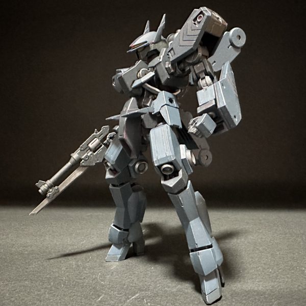 今月のオルフェンズシリーズ　今月のグレイズ　4月　シュヴァルベカスタム　ダークカラー