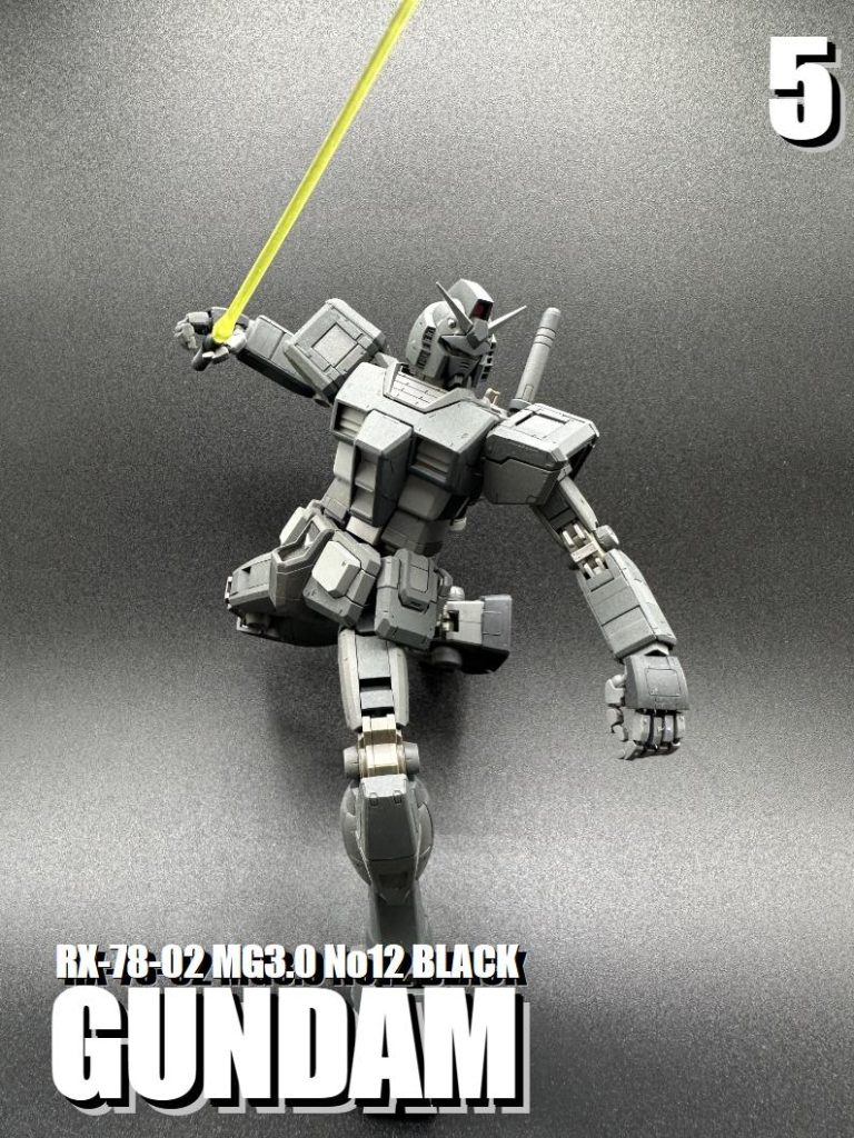 黒なので黄色のビームサーベルがいいかと。