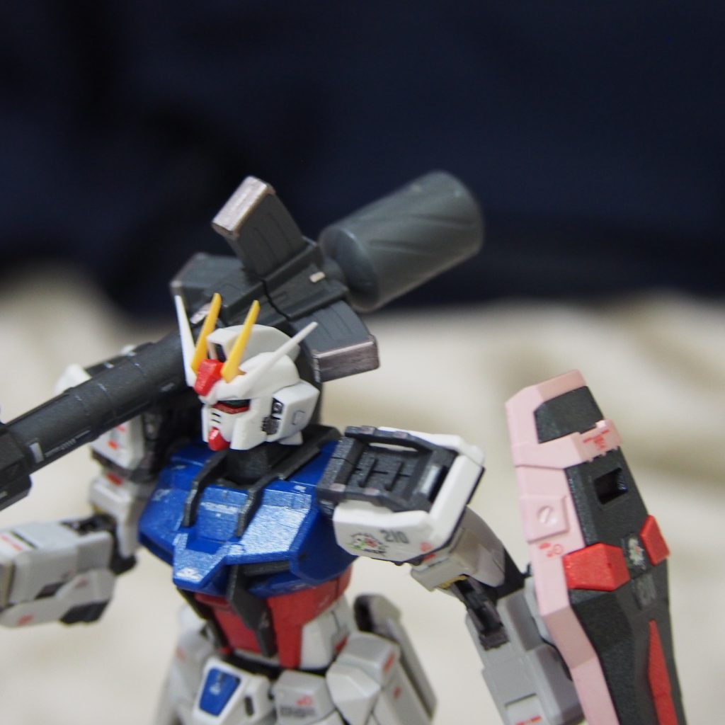 ストライクバズーカを持たせて。