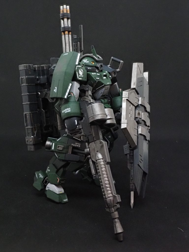 ショルダーのEARTHHOUSEのデカールが全然目立たない。はがすの勿体ないからそのままに😓😓