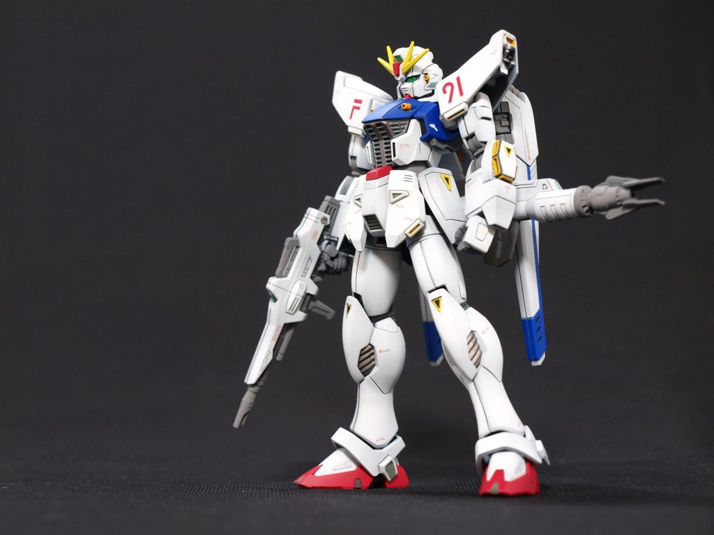 ビーム・ランチャー装備。