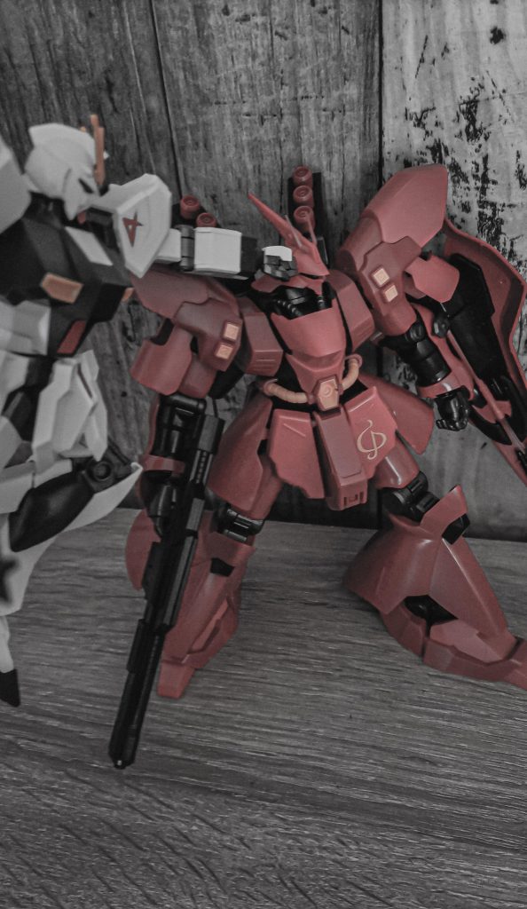 νガンダム、サザビー–5枚目/制作者：鉄血