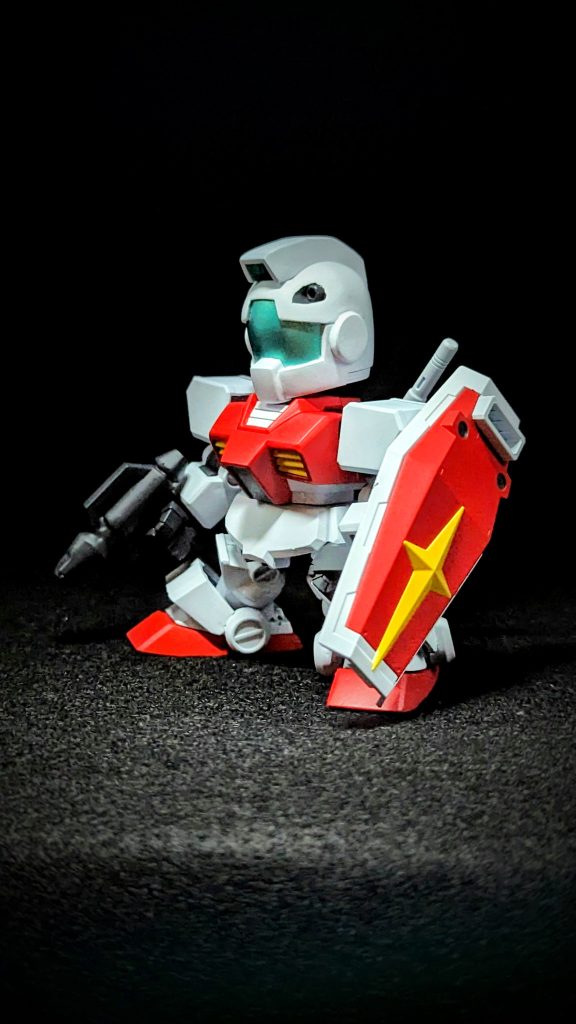 SDCSをベースに頭部、脚部を改修し、細かいモールドを削除しました。簡単に出来ると思ったら、意外と大変でした、、、