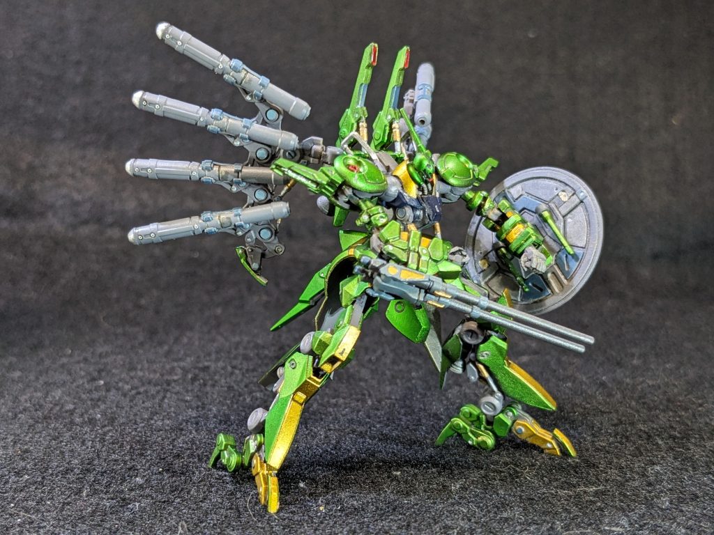 このキット、足首の前後と踵のクローはそのままでも動きます。 兎に角股関節の自作BJがぽろぽろします。特に右側。ここは何れこっそり改修したいと思います。