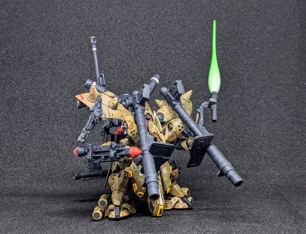 宿敵アムロに勝利し、アクシズを地球に落とすことに成功したシャア。ロントベル隊の生き残りは投降し、捕虜となった。シャア「ナナイ、作戦は成功した!アクシズ落下後の地球の損害状況がわかり次第報告してくれ。」シャア(アムロとブライトでも私を止めることはできなかったか…。ならば私は私の成すべきことをするだけだ…!)ナナイ「大佐。アクシズ落下後の地球の損害は我々が予定していた60%ほどのようです。」シャア「ええい、完全な作戦にはならなかったか!」ナナイ「これにより予想されるのは地球に残存している連邦軍残党が宇宙に上がってくるとことです。」シャア「ならば、宇宙に上がってくる前に叩く必要があるな。」ナナイ「はい、そのための作戦のブリーフィングを至急行います!」