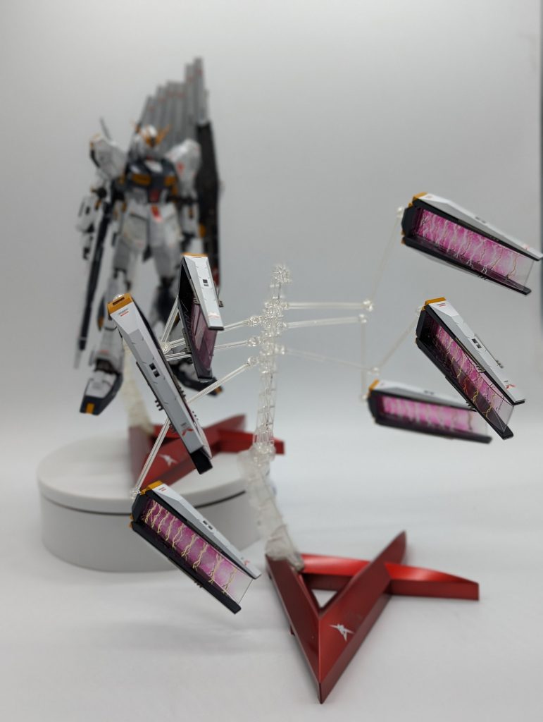 MG　νガンダムverKaダブルフィンファンネル全塗装改修–8枚目/制作者：kenshira0123