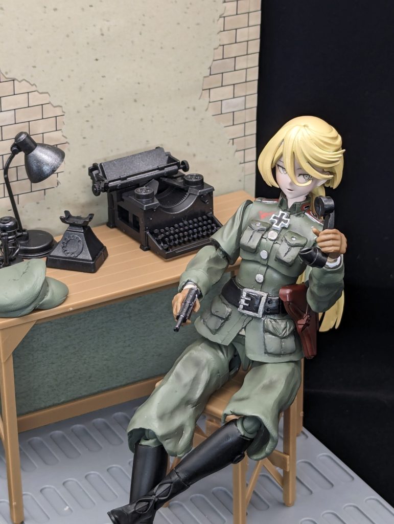 成果を報告するだけの簡単なお仕事です(zaku-kao6)