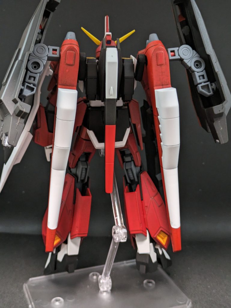 MSバックショットはこう！スタビライザーは接続基部を切り出して接着しているので問題なし。ビームキャノンがちょっと汚くみえるのは反省点でしょうね。色塗り以外はわりと思ってた通りにできたのでそこそこ満足はしています。やっぱ次からは使い慣れた水性塗料にしよう。