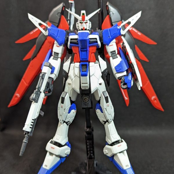 デスティニーガンダム