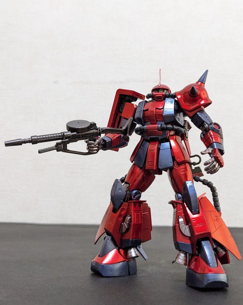 マシンガン装備何だかんだ言って、ザクにはコレが一番☝️！！な気がする😉サムネはバズーカ両持ちさせてますが、ザクバズーカ＆マシンガンは撮るの忘れました😅