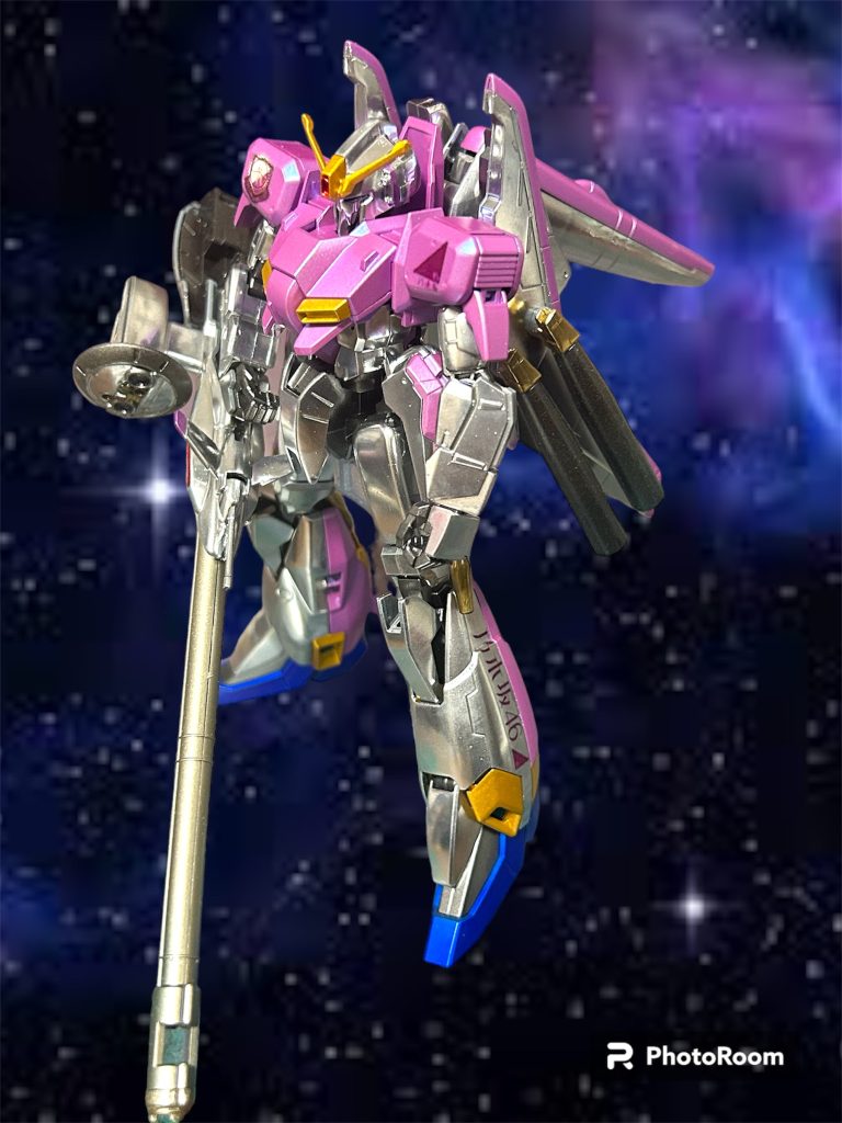 メッキ部分はガンマカのメッキシルバー。ブルー部分はガイアのウルトラマリンブルーでキャンディ塗装。