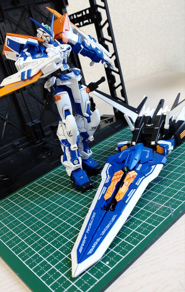 しばらくはSEED系の機体をメインで製作していきたいと思います。つたない作品ですが見ていただけると嬉しいです。