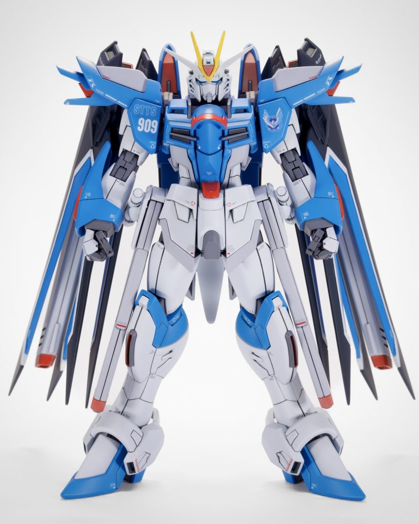 使用塗料は黄色と赤以外は調色して作成しました