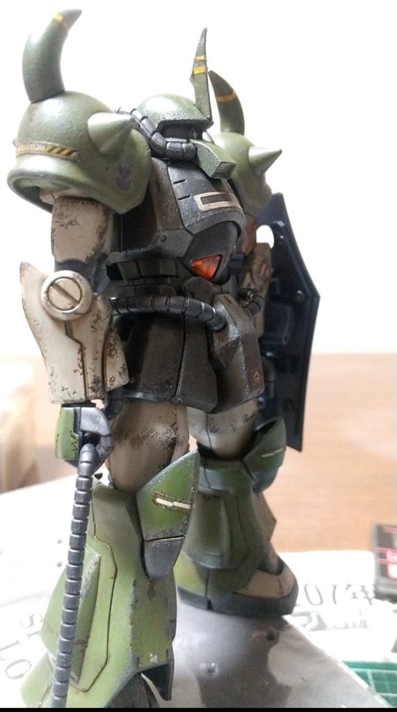 白の部分はサーフェサー吹いたらそれで良いかとそのまま使用しました