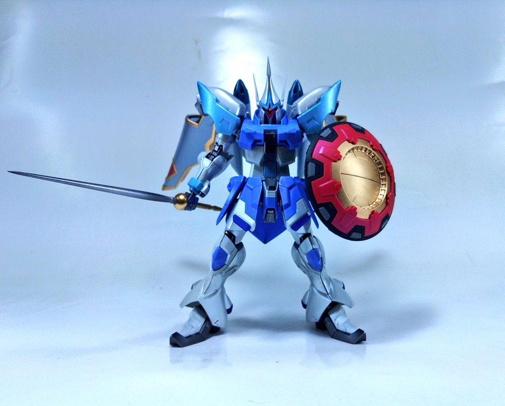 成形色がかなり好きな色だったので、そのままパールを吹いて鎧風にしています(^o^)/