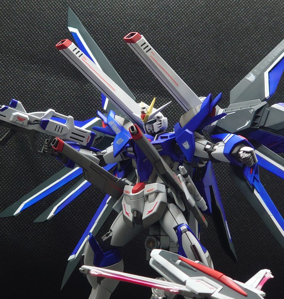 製作には時間が掛かる人なので塗料の調色はしていません。下地と本塗りだけの組み合わせなのですが、ガイアさんの塗料はだいたい欲しい物が揃っているので有り難い。