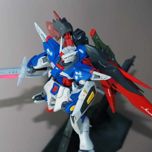 HGデスティニーガンダム