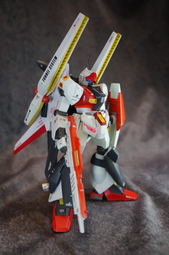 ガンプラは色を塗ると一気になじみ、デカールや部分塗装で情報量があがって、本当楽しいですよね😆