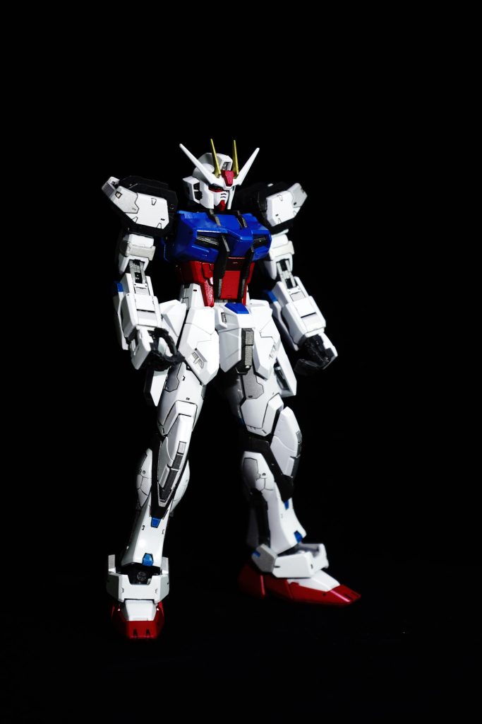 素立ちでも十分かっこいいストライクガンダム…