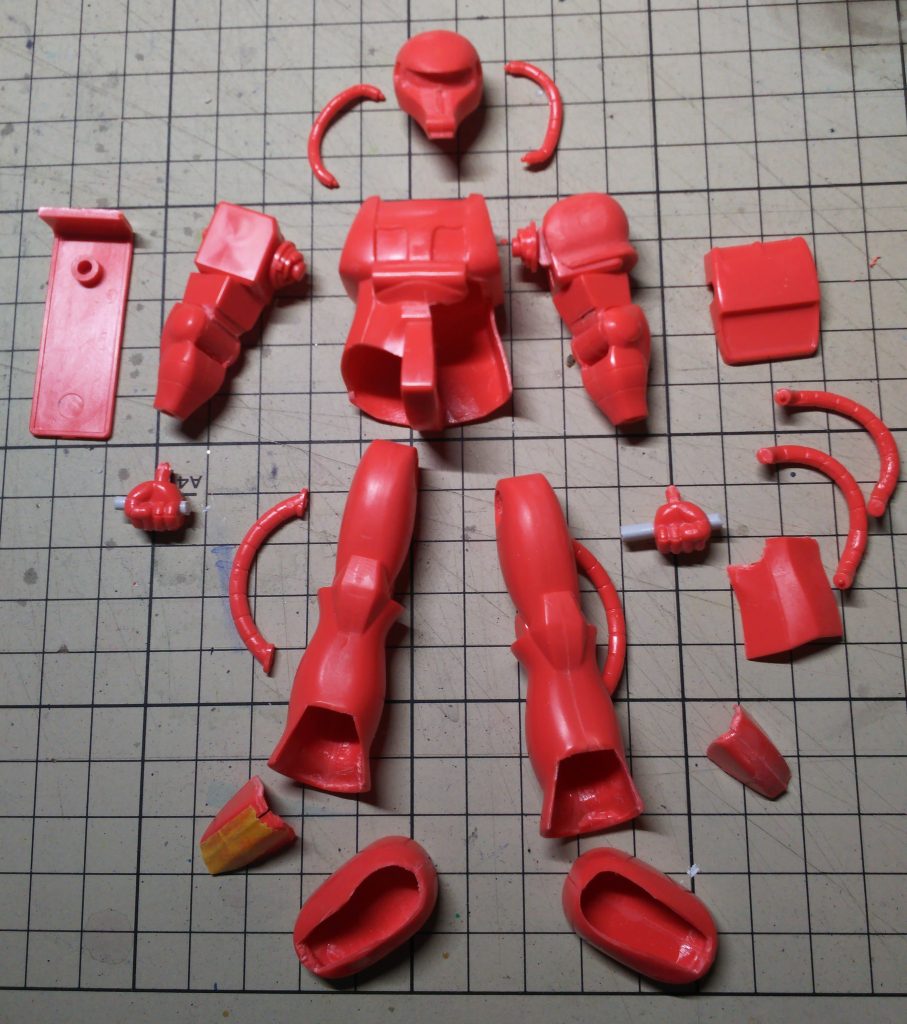 改造したポイントは＊スパイクアーマーのトゲを３つ→４つ（劇中はそうなっていた）＊腕を胸の前で寄せたかったので胸部側面をかなり薄くした。＊足も曲げたかったのでスカートアーマーも切り離し再接着等他にも色々改修したと思いますが・・・皆さんで探してみて楽しんで下さい。