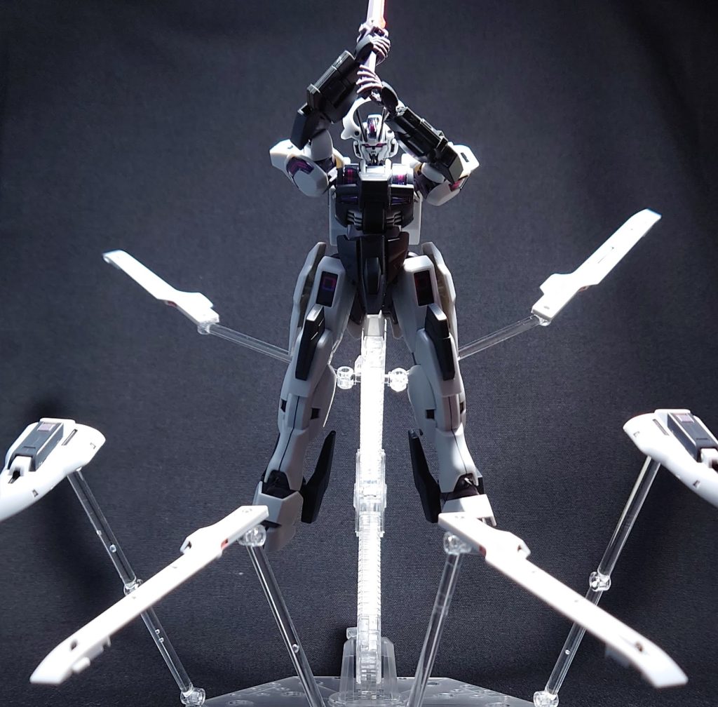 エスカッシャン(だったよね？)展開状態大剣がバラバラになってヒュンヒュン飛んでるのいっちゃんすこ