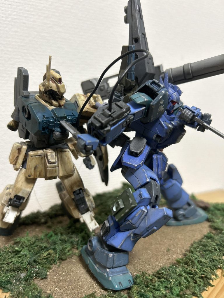 トドメシーン風。ナイフ2本だとシュナイドみたいにできるからカッコいい。