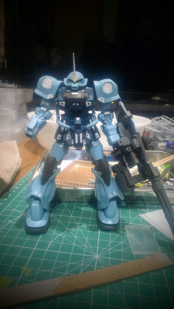 グフカスタム、素晴らしいキットです今後ものんびり、楽しく作っていきます