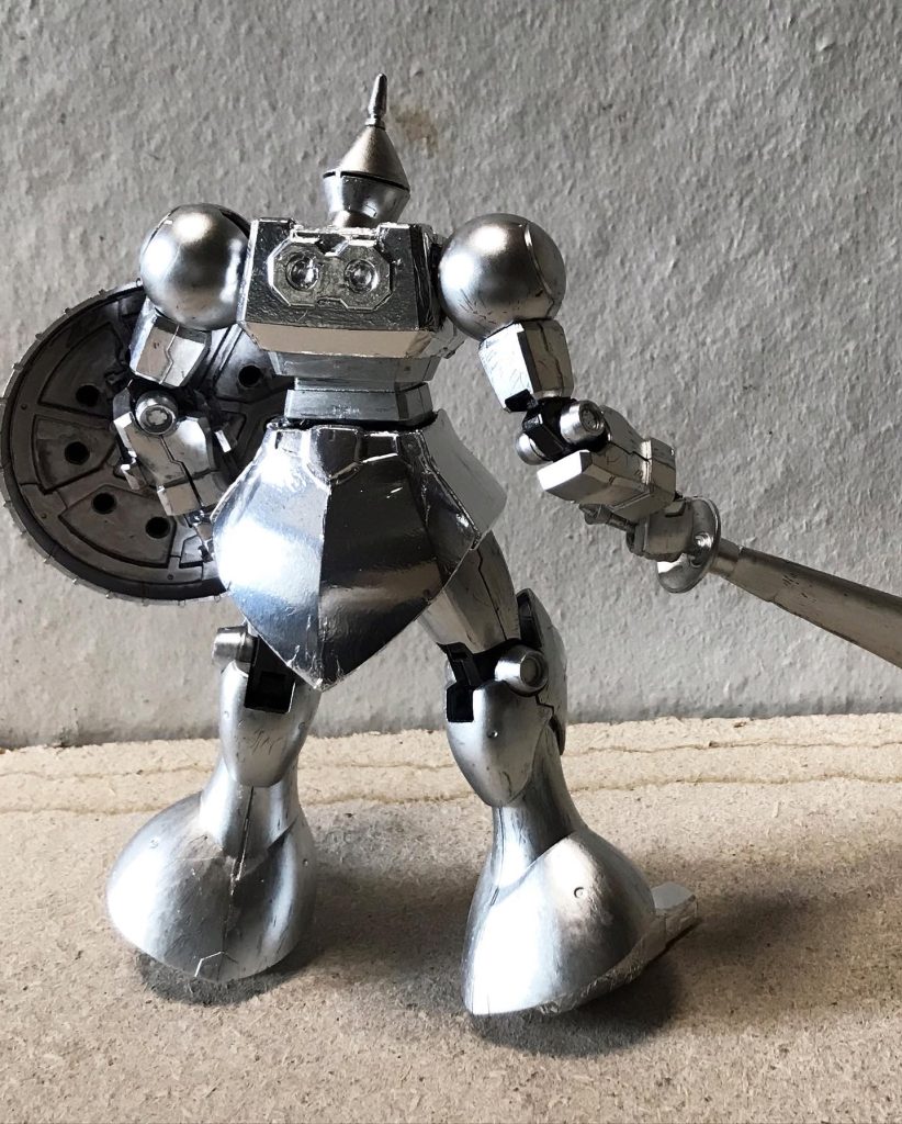 バックショット!いや〜、ギャン、カッコいいですよね〜、何体でも作りたいですね~