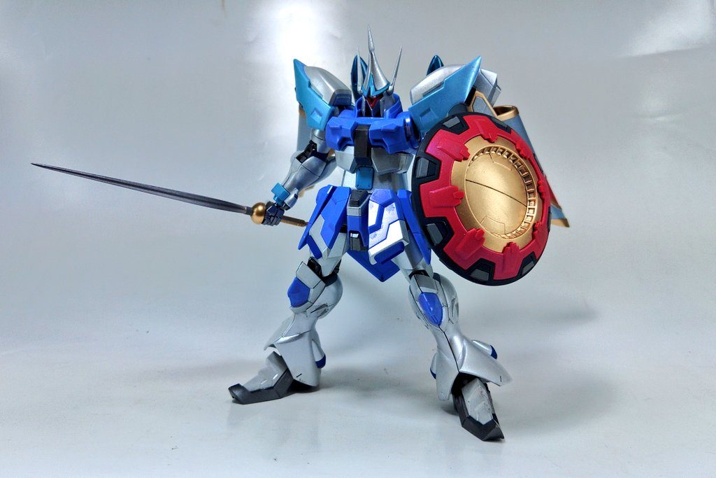 初代ガンダムのギャンのサーベルを意識してレイピアタイプの実体剣に改造しました(･３･)ゝ