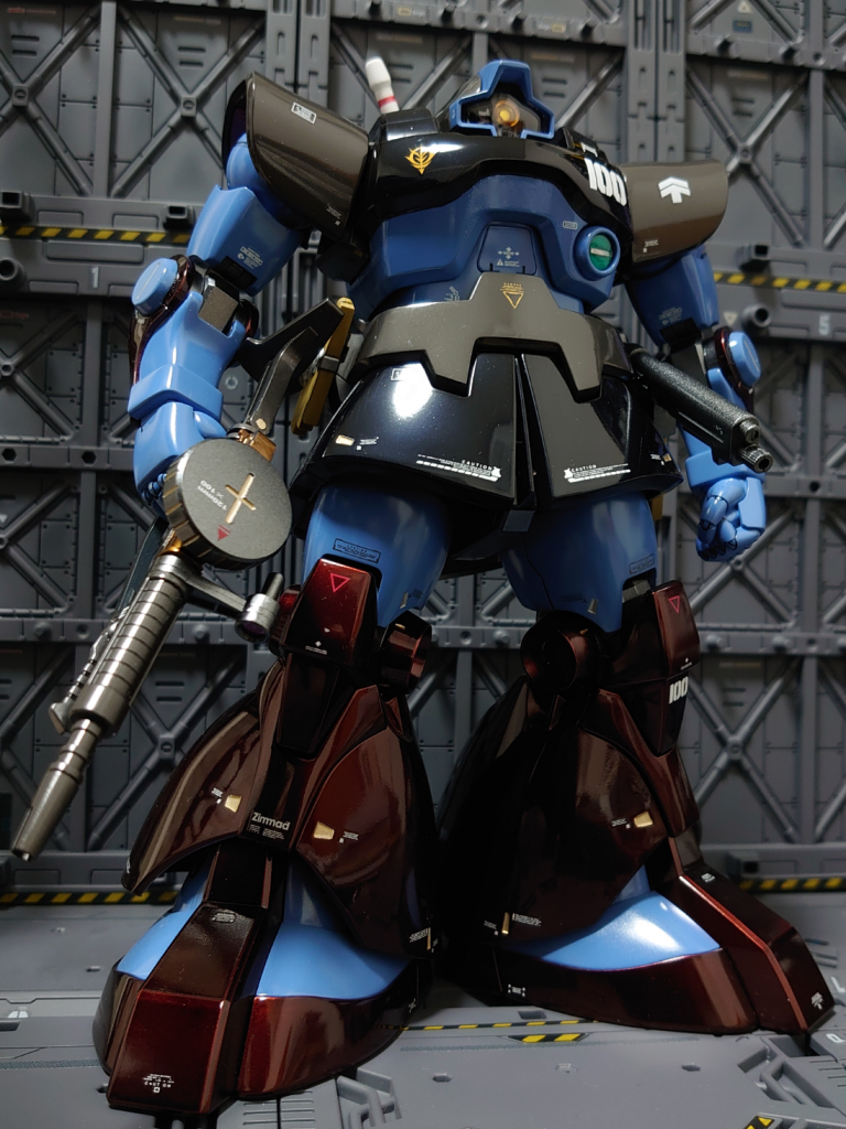 ザクマシンガン似合いますね✨