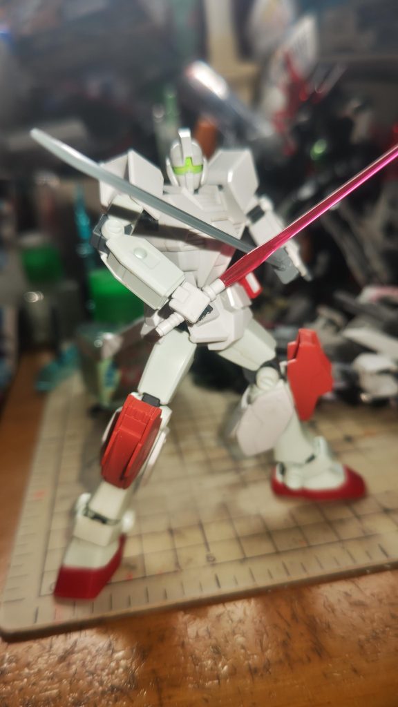 基本近接戦闘主体の機体です…自分が結構脳筋なので…(^_^;)