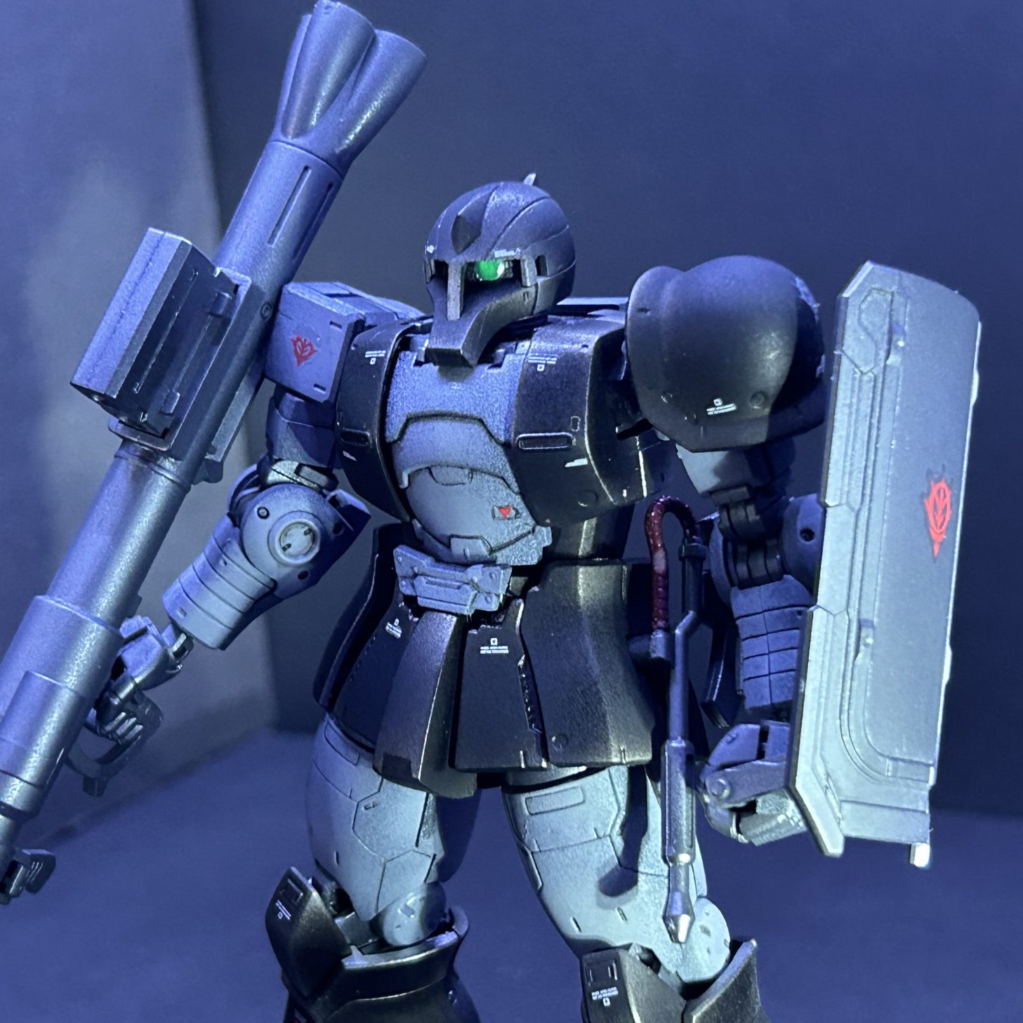 HG ザクI（キシリア部隊機）｜chiriさんのガンプラ作品｜GUNSTA 