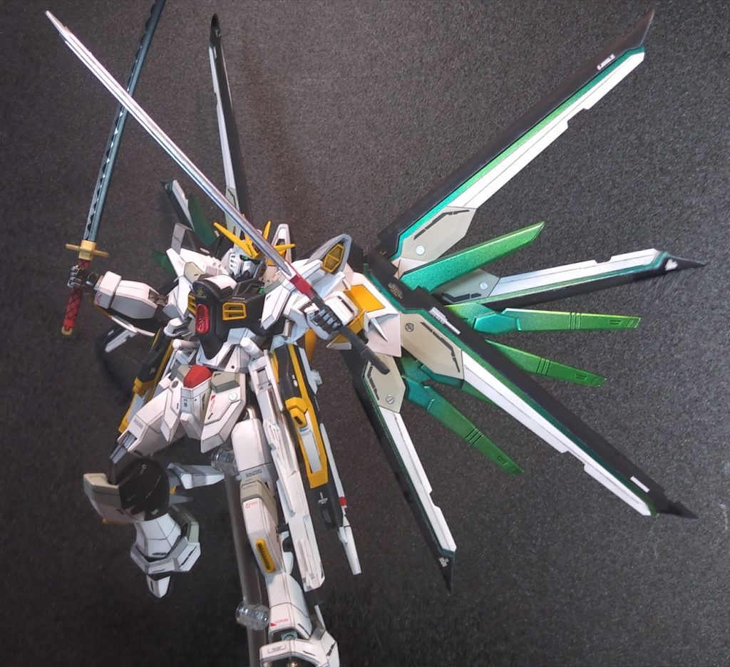 ポーズ写真撮りながらのSEED映画リピート垂れ流し。感想ですけどクソ面白かったです。僕無印SEEDは結構好きだったんですけど、続編のデスティニー好きじゃない勢だったんですよね。悟り系になってしまったキラくんに主人公持ってかれちゃってたんでね。ミーティア流れてからの後の展開と今回シンの分身はこうやるんだー！でなんか10年前の不満が全部ぶっとんだ感じでした。デスティニー作りたくなったけど、僕みたいな需要で全滅してるんだろうなぁ！ 