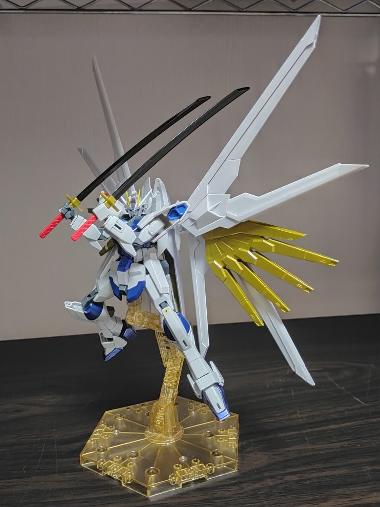 オルタナティブガンダム戦のリベルタスガンダム、いかがでしたか?次回は底辺君の「ガンダムトゥルーAGEーFX」です!ご覧いただきありがとうございました!