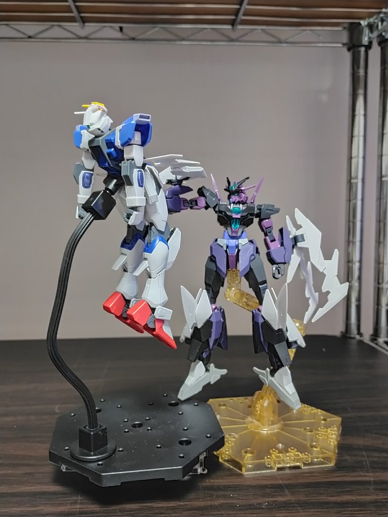 また、腕部のブレイクロウで、MSを掴み上げ切断することができる。とまあ、こんな感じです。次回は底辺君の「ディズオルドストライクガンダムネクスト」です。ご覧いただきありがとうございました!