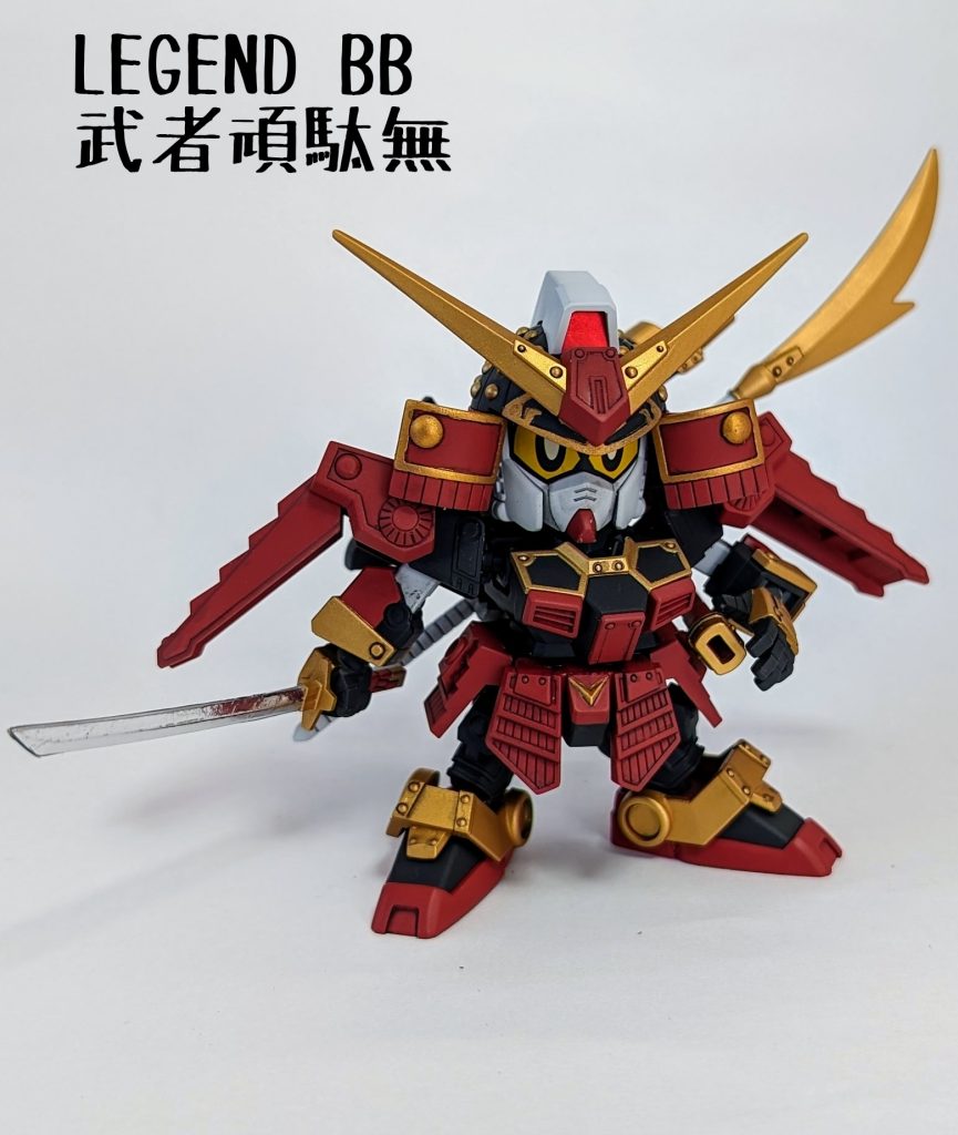 基本的に合わせ目処理と全塗装のみです。それだけでカッコいいです。