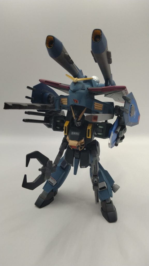 MS形態とMA形態の中間に位置するウォーカー形態。こちらはMS形態とMA形態の全ての武装が使用可能と実はこちらが最強火力を誇っております。そしてエネルギー偏向装甲ゲシュマイディッヒ・パンツァーを使用し、鉄壁の防御性能を誇る。